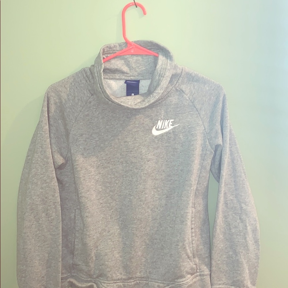 Nike sweatshirt no hood